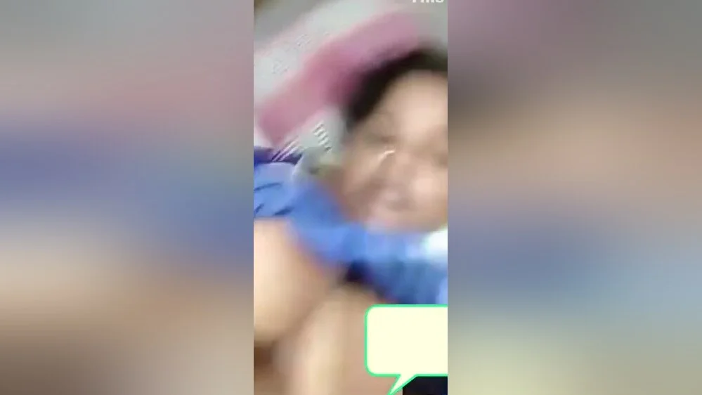 Desi Milf Shows Her Boobs And Pussy