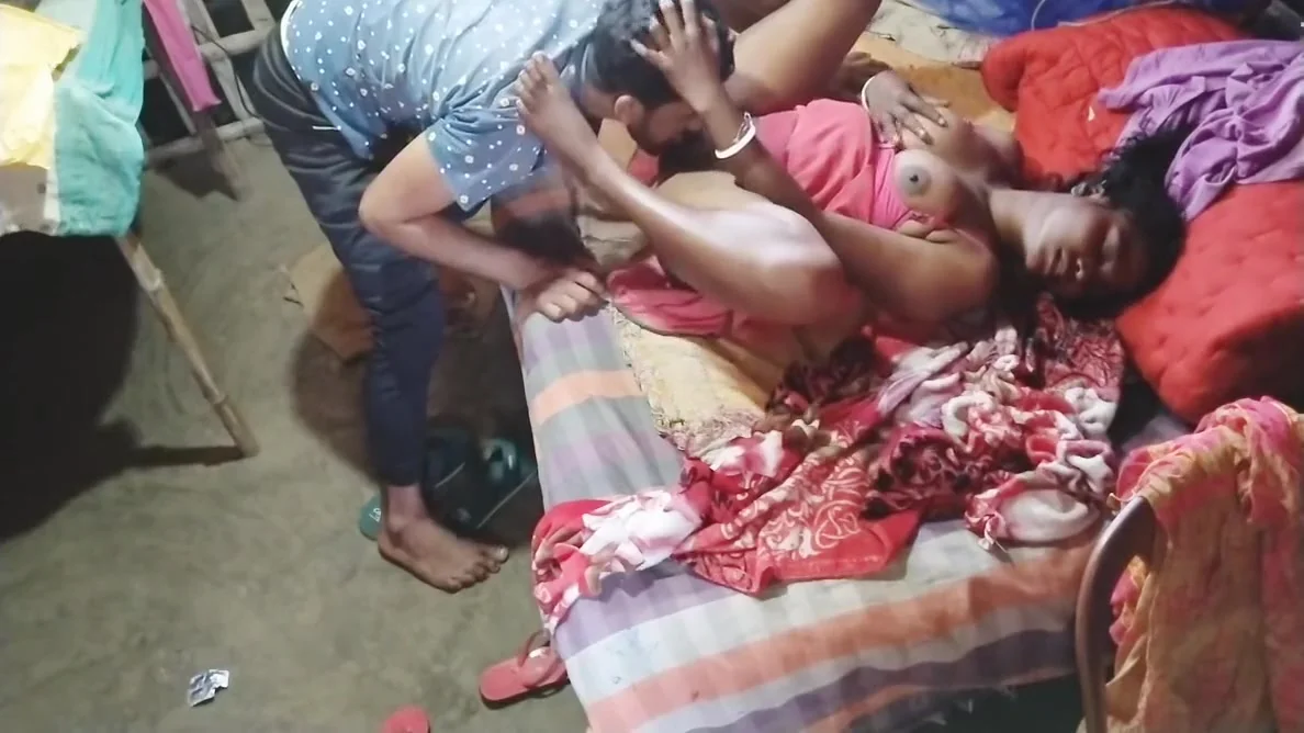 Pumi Bhabi Ka Hot Romantic Sex Apne Boy Frand Ke Sat