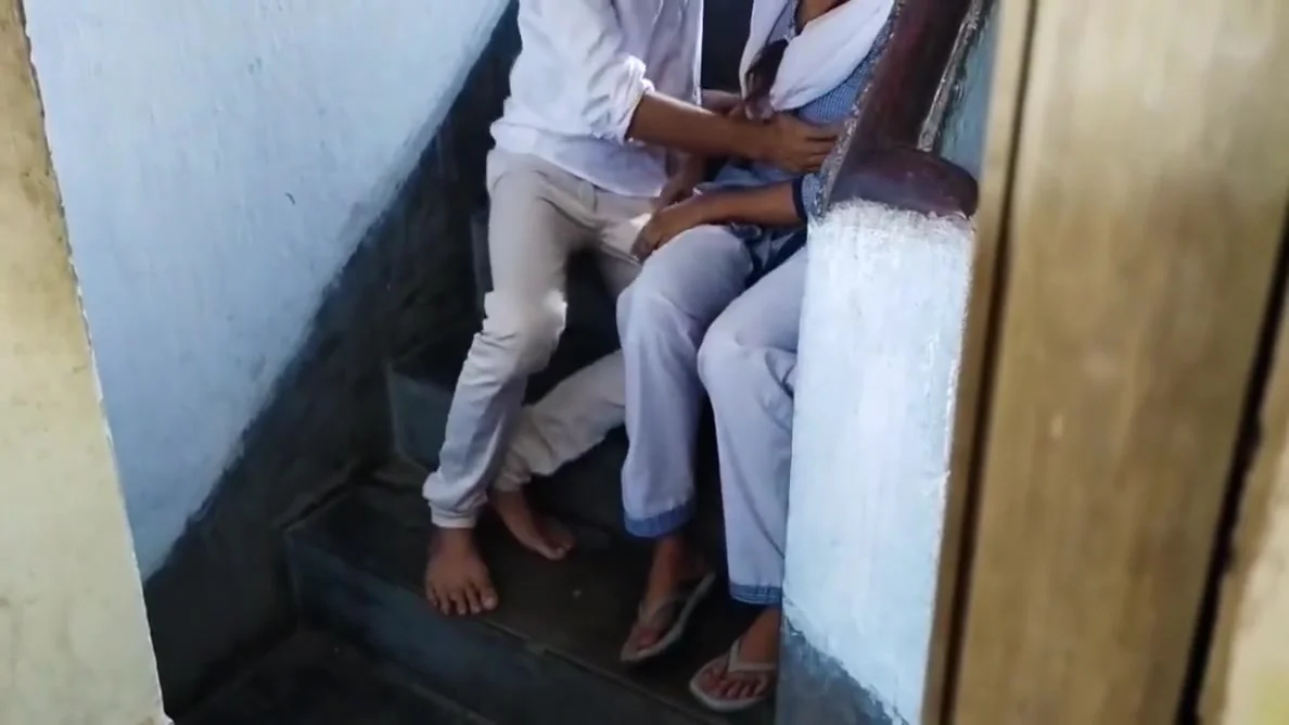 School Khatam Hone Ke Baad School Ke Siri Me Ghapaghap Chudai