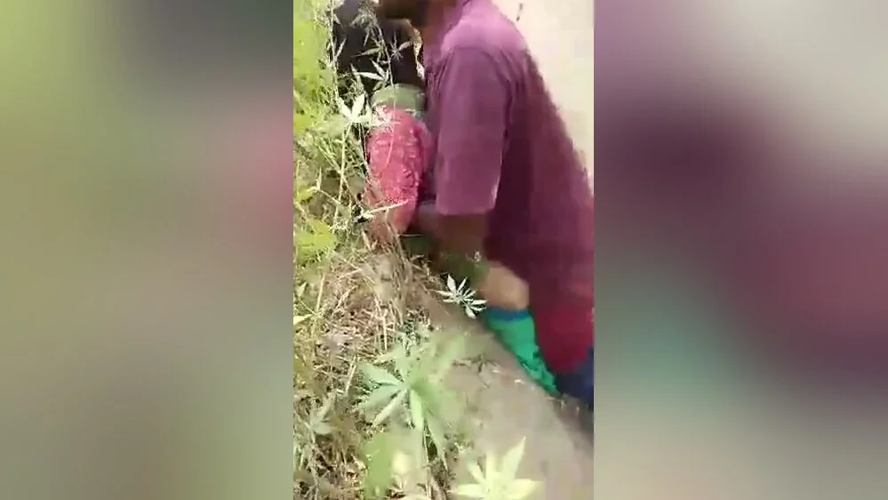 Today Exclusive- Desi Village Call Girl Outdoor Fucking With Lover 2