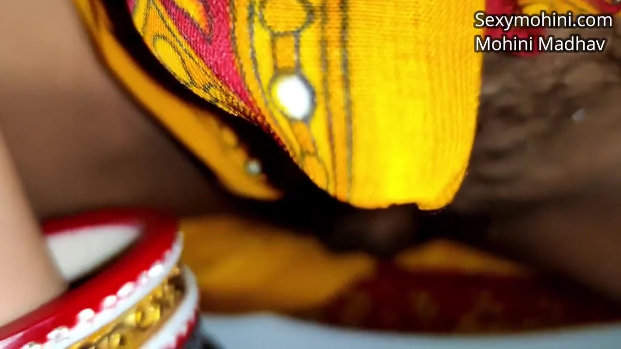 Indian Hot Sexy Bhabi Fucking In Hotel With Hindi Audio