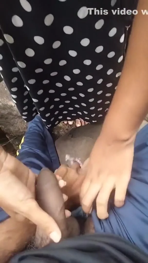 No Class But More Fun Sri Lankan Chick With Indian Type Guy 01