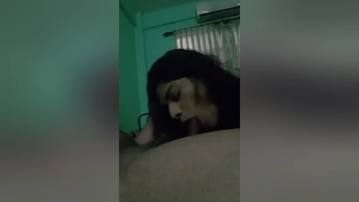 Today Exclusive- Horny Lankan Girl Give Blowjob To Lover