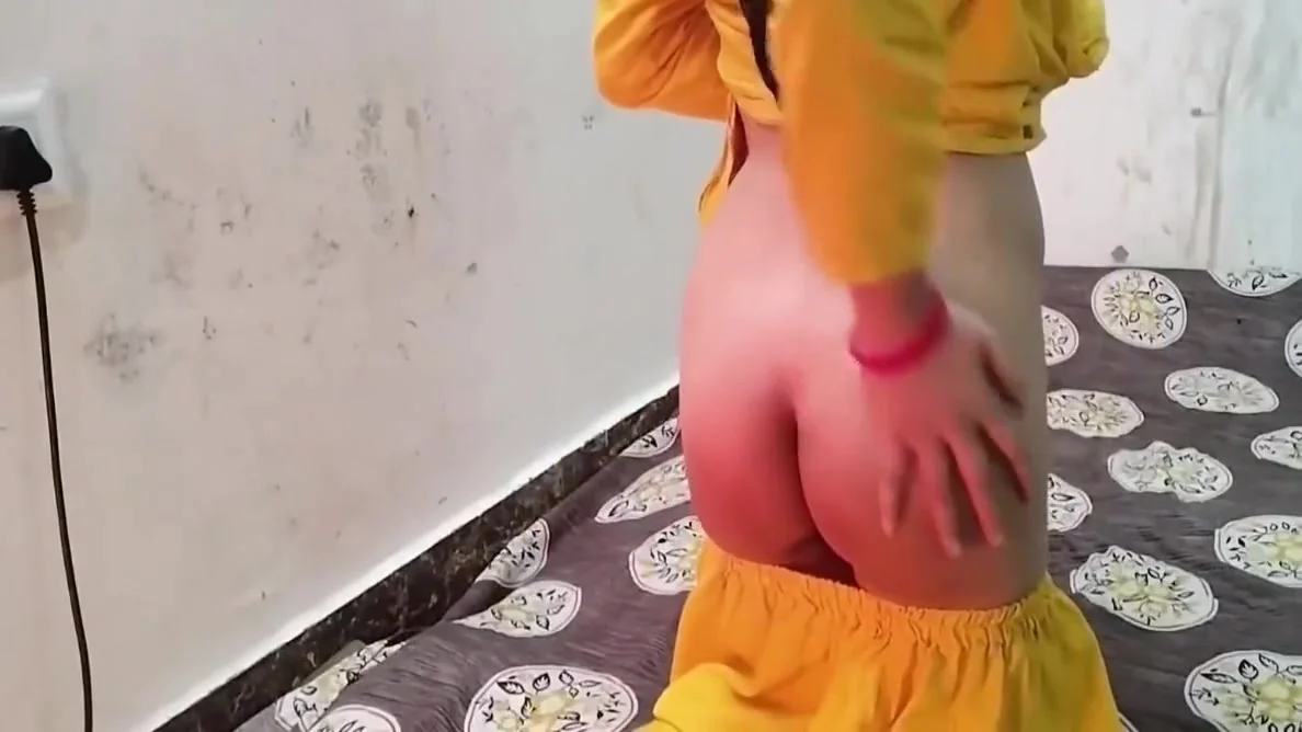 College Girl Ko Chod Kar Uska Video Bna - Li Ya