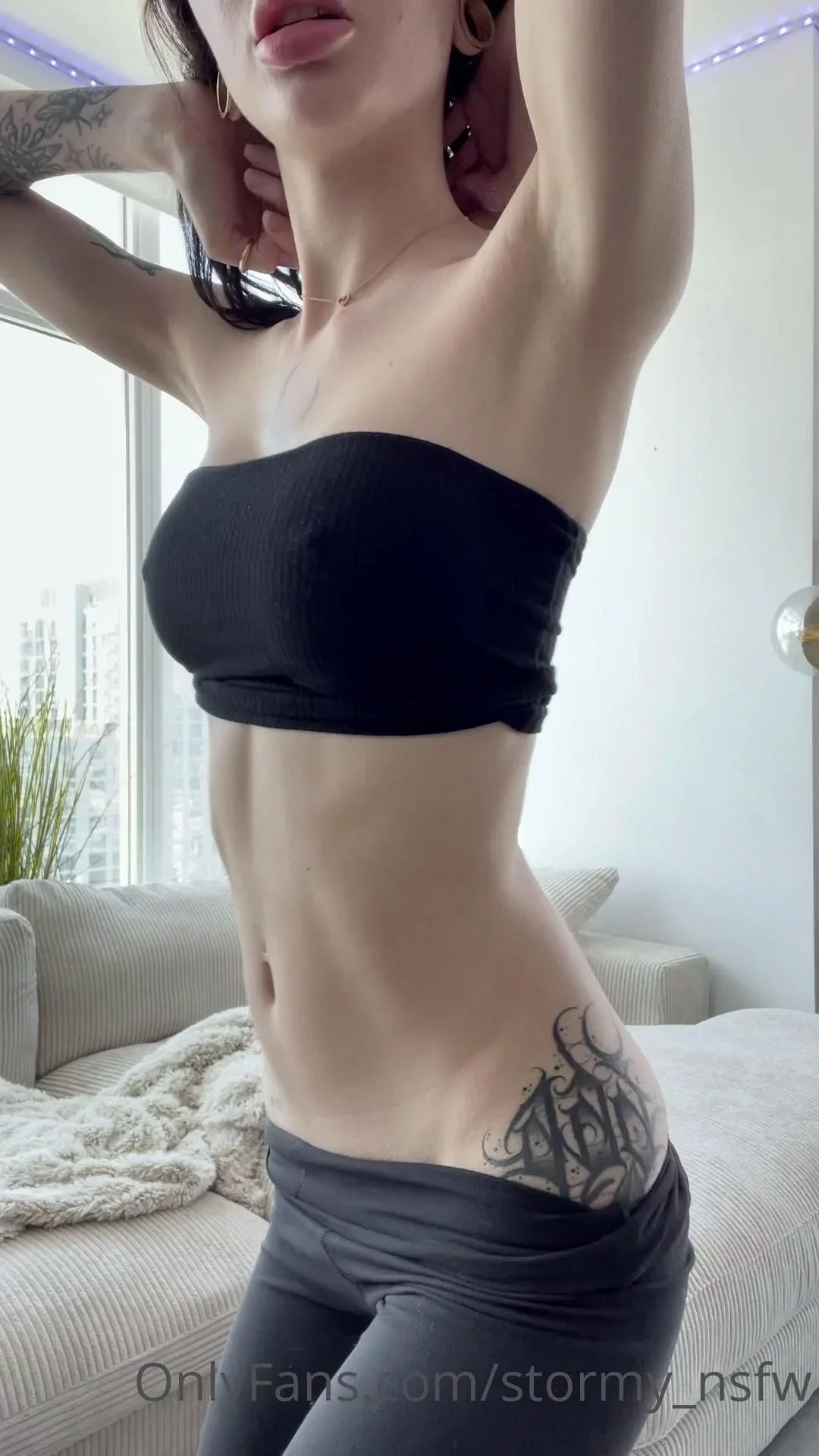 Amateur Teen Dances and Teases Solo on cam