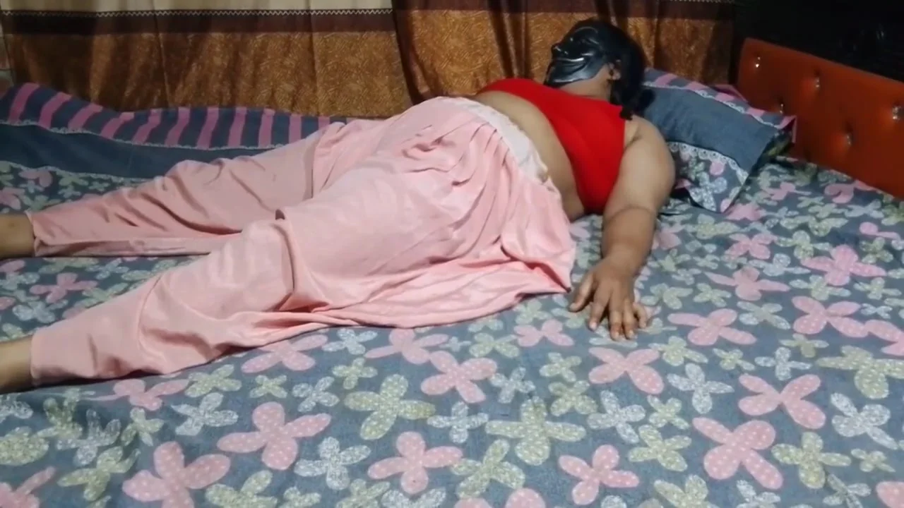 Younger Stepbrother And Stepsister Went To Her Bedroom To Have Sex