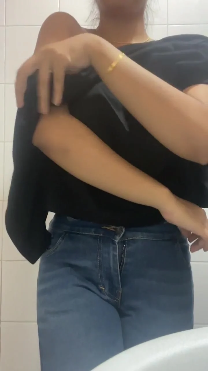 Big Tits Hot Perfect Girl Showing Her Boobs