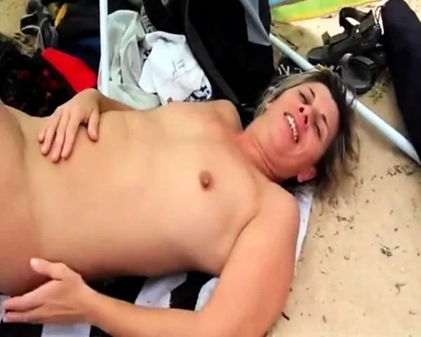 Lisa - Premier amant sur la plage (cuckold)