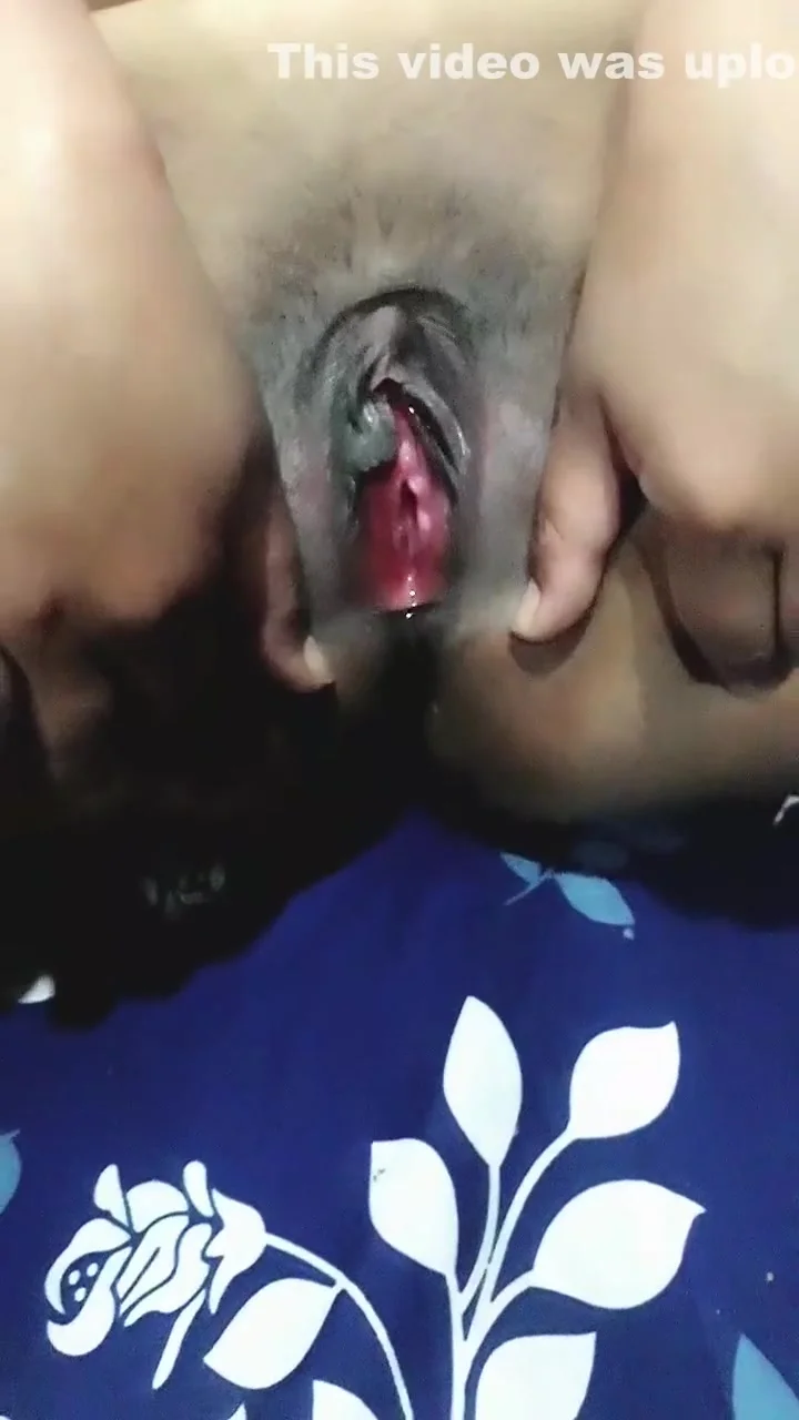 Indian Girl Masturbating