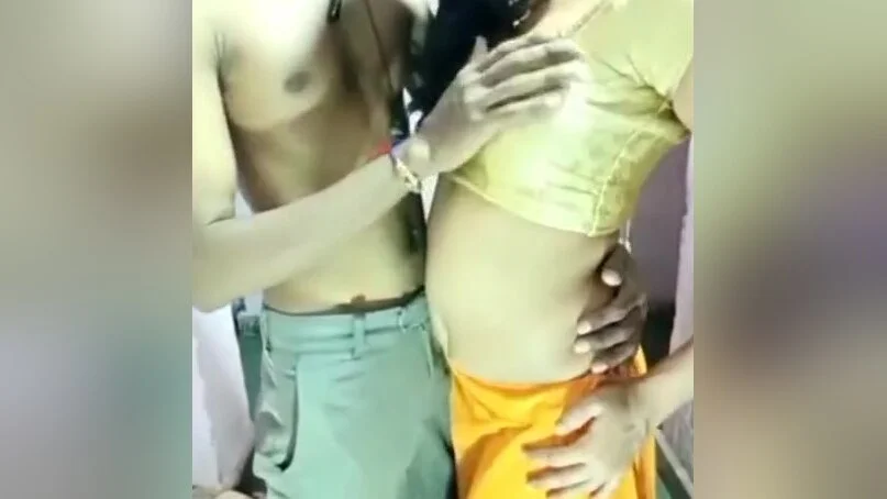 Step father In-law - Pith Dabane Ke Bahane Sasurji Ne Apne Bete Ki Patni Ke Sath Kia Kand ( Hindi Audio ), Full Sex ,porn Movies