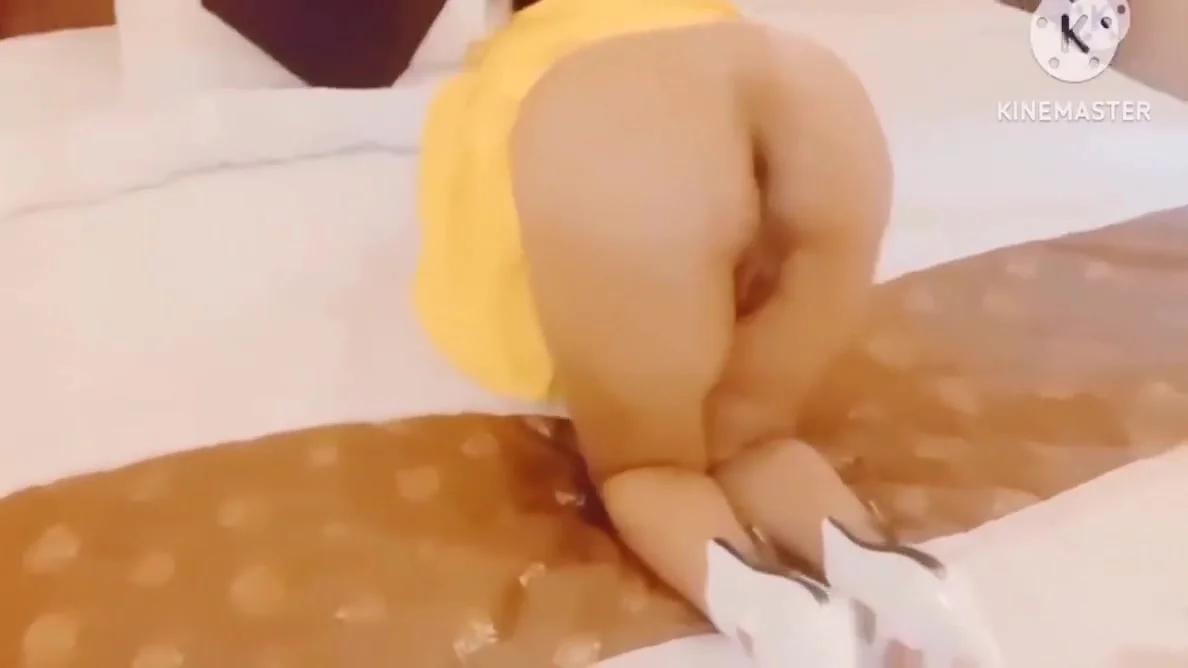 Saree Seducing By Naina