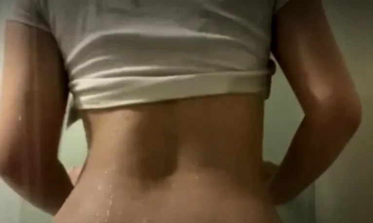 Amateur Hot Blond Teen Striptease