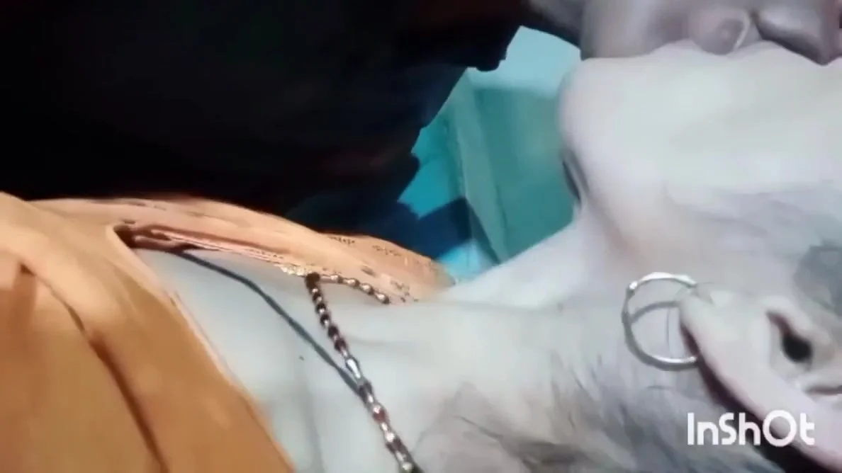 Indian Hot Girl Was Fucked By Her Stepbrother On Table , Indian Horny Girl Reshma Bhabhi Sex Relation With Stepbrother