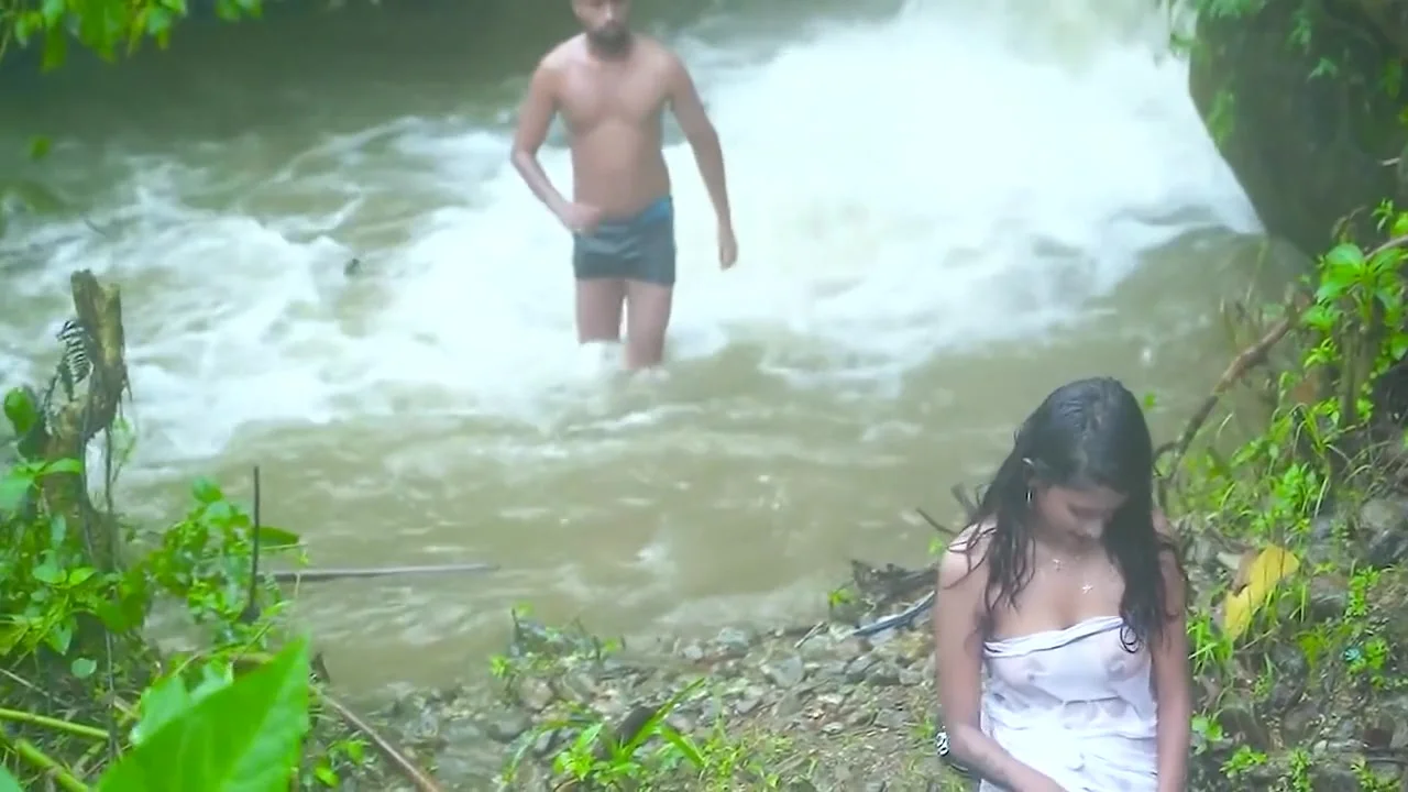 Desi Girl Waterfall Sex