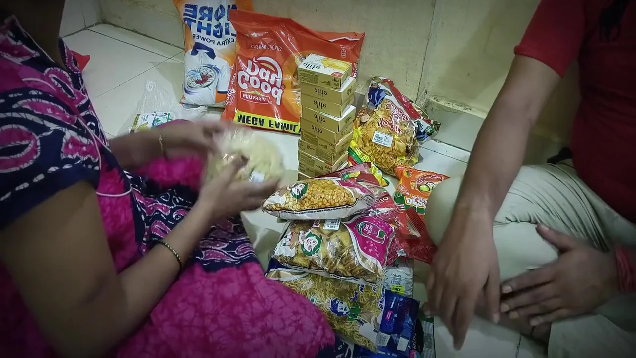 Bhabhi Apne Saheli Ke Pass Ja Rahi Thi To Jane Ke Pahale Chudai Kr Di - Su Ru