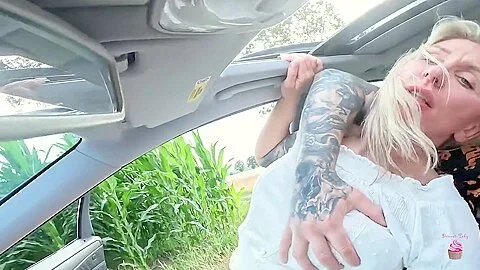 I Went For A Walk And I Fucked A Random Milf With A Big Ass In The Car. Dessertlady