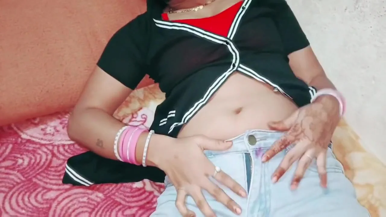 Desi Tharki Indian Village Girl Sanjana Fingering Sex Video Lund Ki Khoj Me Apni Chut Ki Pani Ungli Se Nikal Rahi Hai Hots Bangali Girl