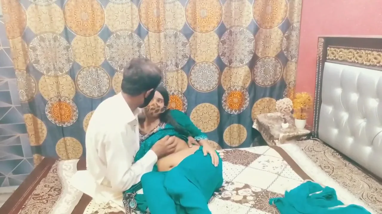 Indian Desi Wife Angry Because Her Husband Dont Put His Big Dick In Her Tight Asshole Clear Hindi