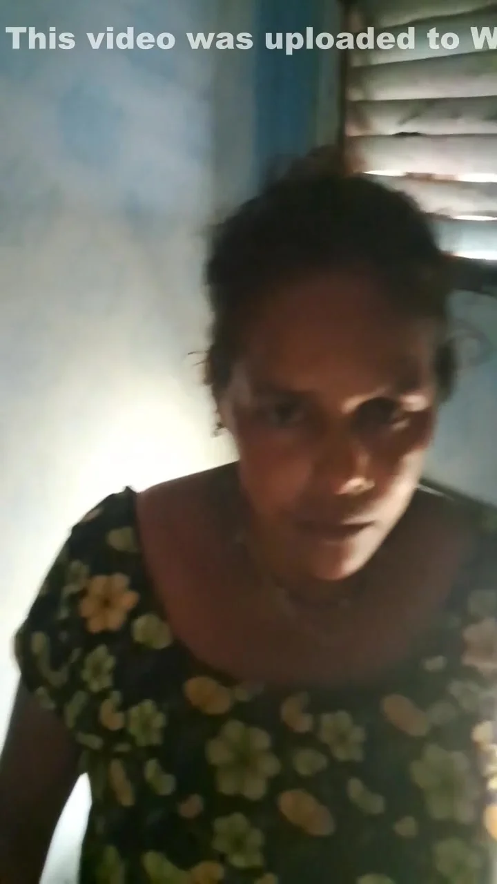 Indian Train Hot Indian Nabour Girl Sucking Dick So Good And Recieve Warm Cum In Mouth