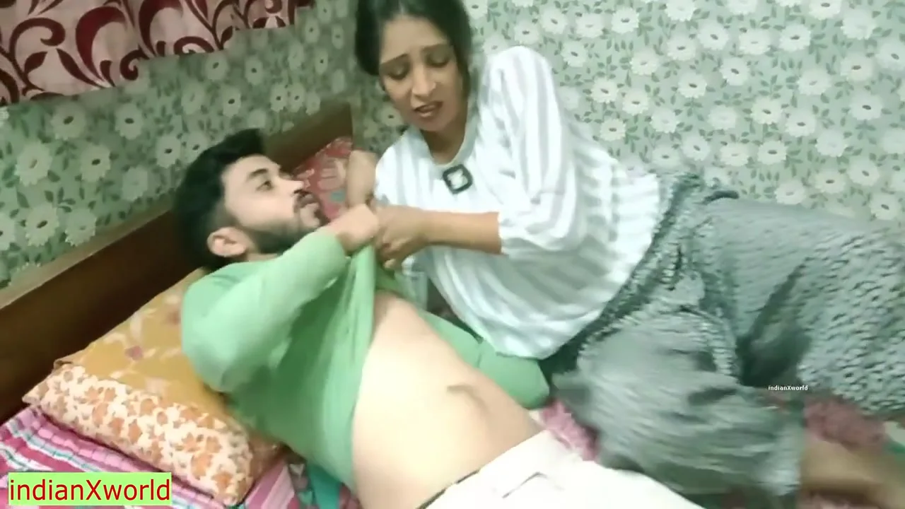 Indian 18yrs Bachelor Boy Pussyfucking With Houseowner Mam!!