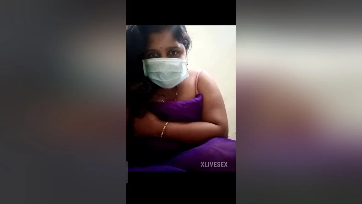 Telangana Telgu Married Aunty Show His Nature Boobs