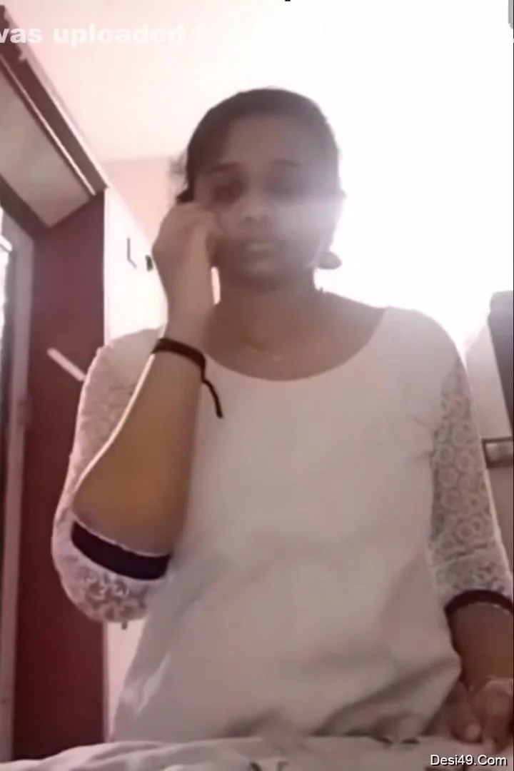 Today Exclusive- Shy Desi Girl Strip Her Cloths And Showing Her Nude Body 2