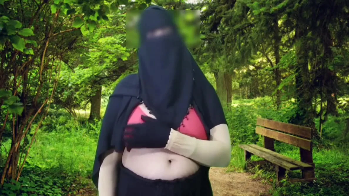 Bangladeshi Housewife