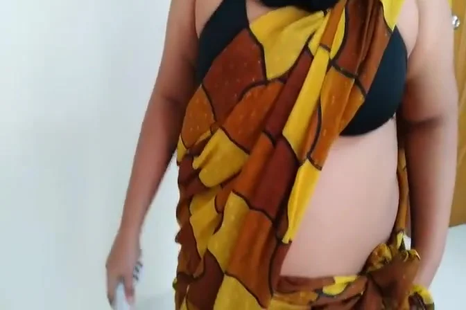 Gujarati Maid Fucked By Owners Step son While She Sweeping His Room