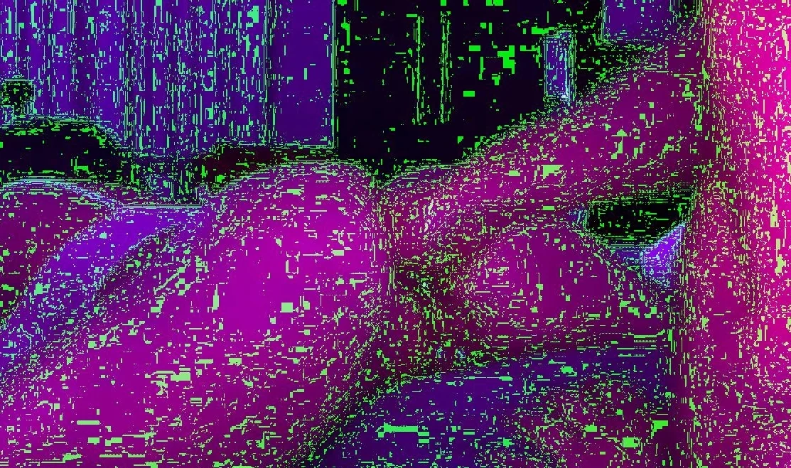 Brunette amateur webcam babe pleases pussy