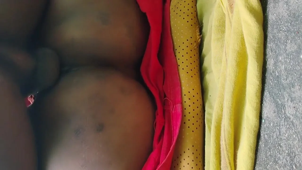 Vlej Wali Bhabhi Ko Jabardast Chudae Kiya Chhat Par