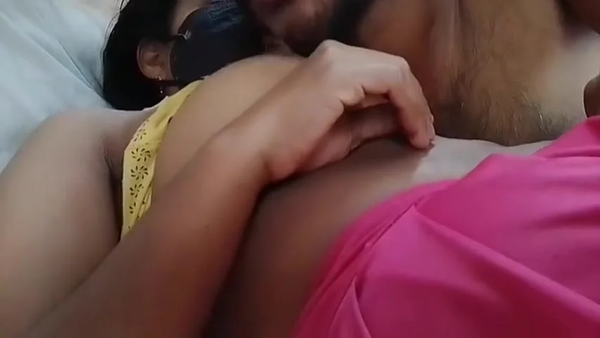 Indian Mallu - Mallu Couple Real Boob Sucking