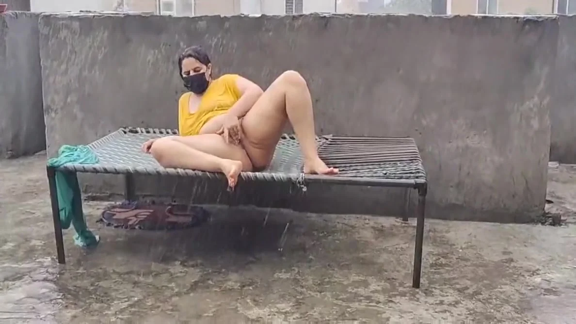 Pakistani Girl Enjoy The Rain