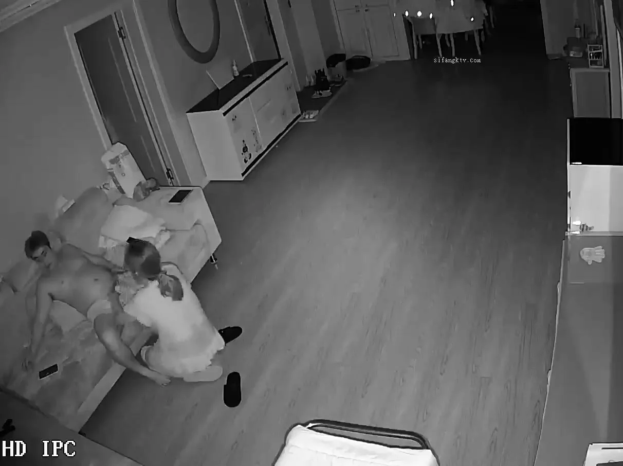 hot chick amateur blowjob on cam