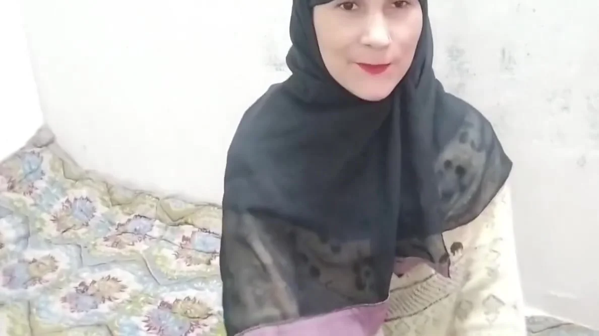 Muslim Girlfriend Ko Ghumane Ke Bahane Hotel Me Jabar Dasti Pela