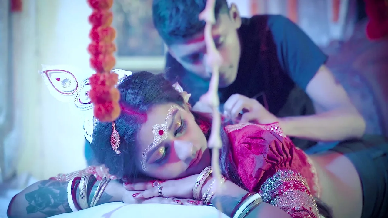 Desi Gawar Nibba Ko Mila Hot & Sexy Modern Starsudipa Biwi ( Hindi Audio )