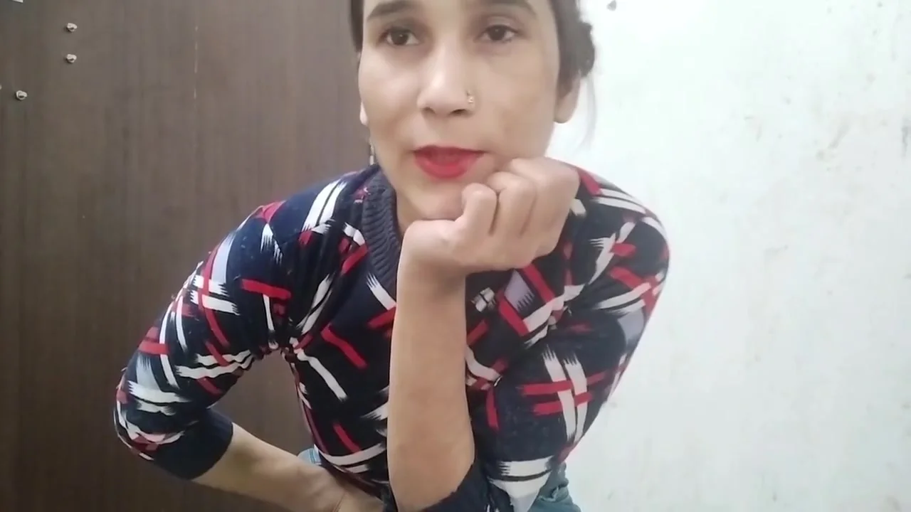 Muslim Larki Ne Apna Chut Dikhaya