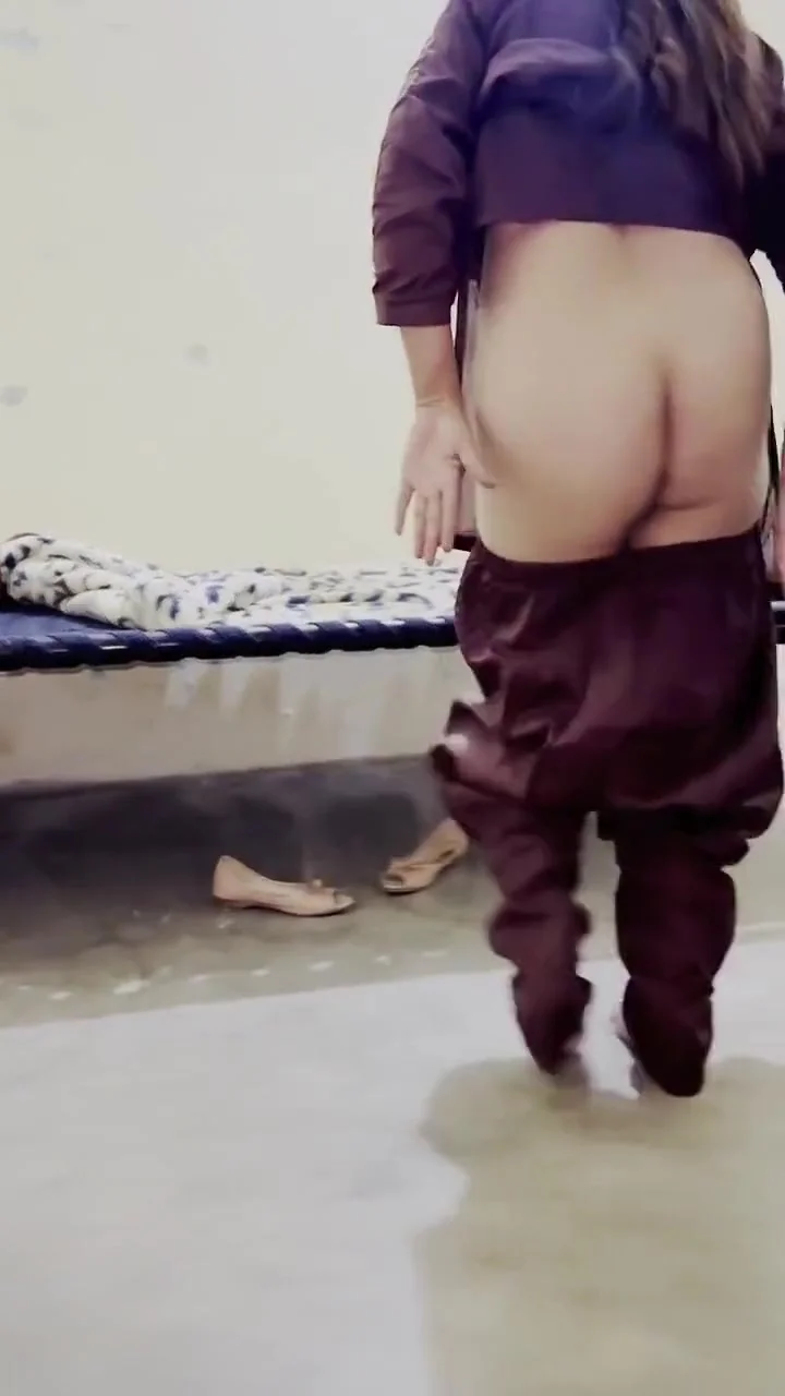 University Girl Dance In Hostel Room