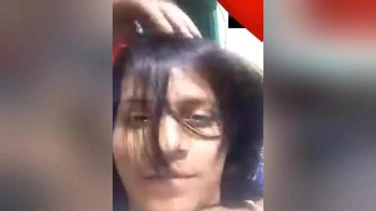 Cute Desi Girl Shows Her Boobs On Video Call
