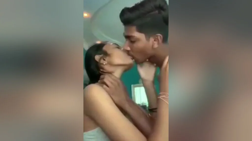 Cute Tamil Girl Boobs Pressing And Kissing