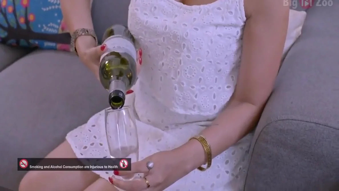 Saali Aadhi Gharwali Desi Movie