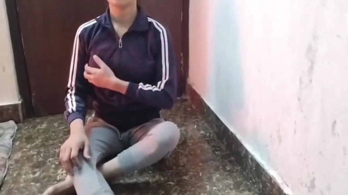 Stepsister-in-law In The House And Pelted Her