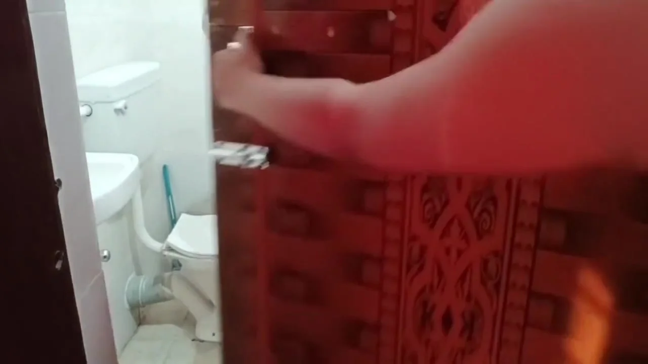 Jiju Was Taking Bath In The Bathroom When Suddenly The Stepsister-in-law Came