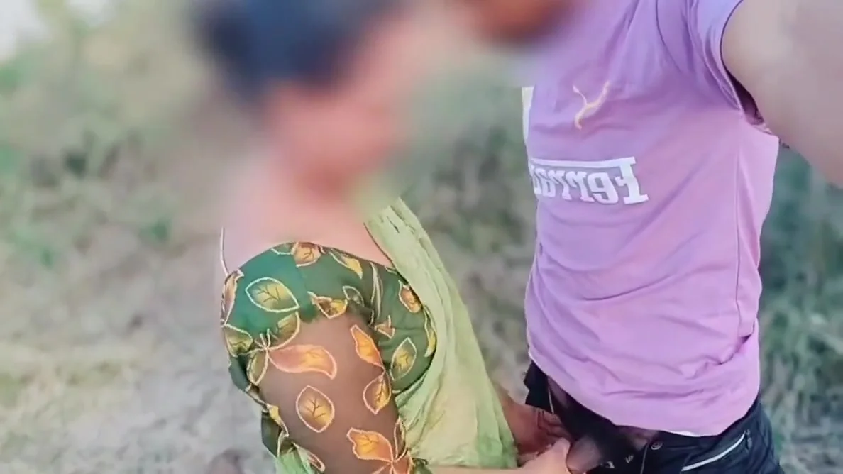 Desi Village Bhabhi Fuck In Jungle With Her Devar, Indian Beautiful Bhabhi Ki Outdoor Chudai,in Hindi Audio Desi Teen 18+ Tight Puss