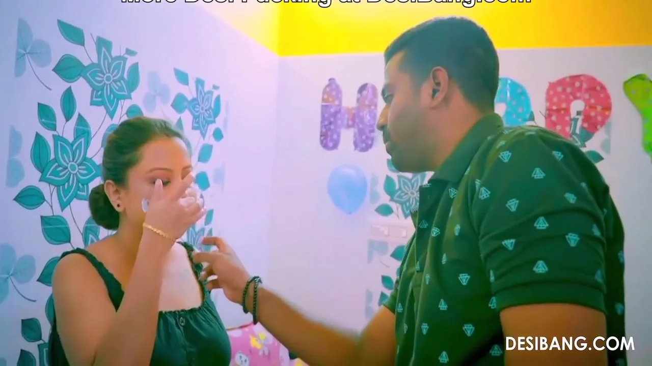 Desi Bang - Husband Gets Home To His Bbw Desi Wife By