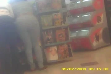 big round ass in jeans