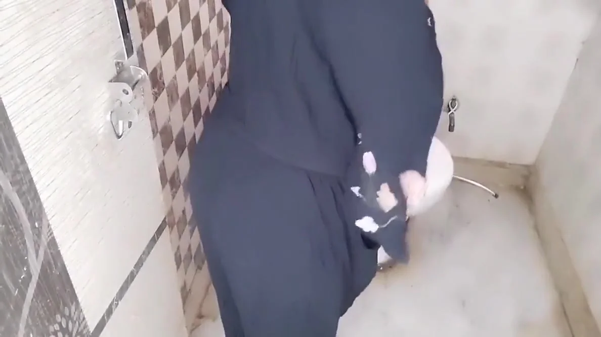 18 Year Old Indian Girl Bathing And Recording On Her Camera