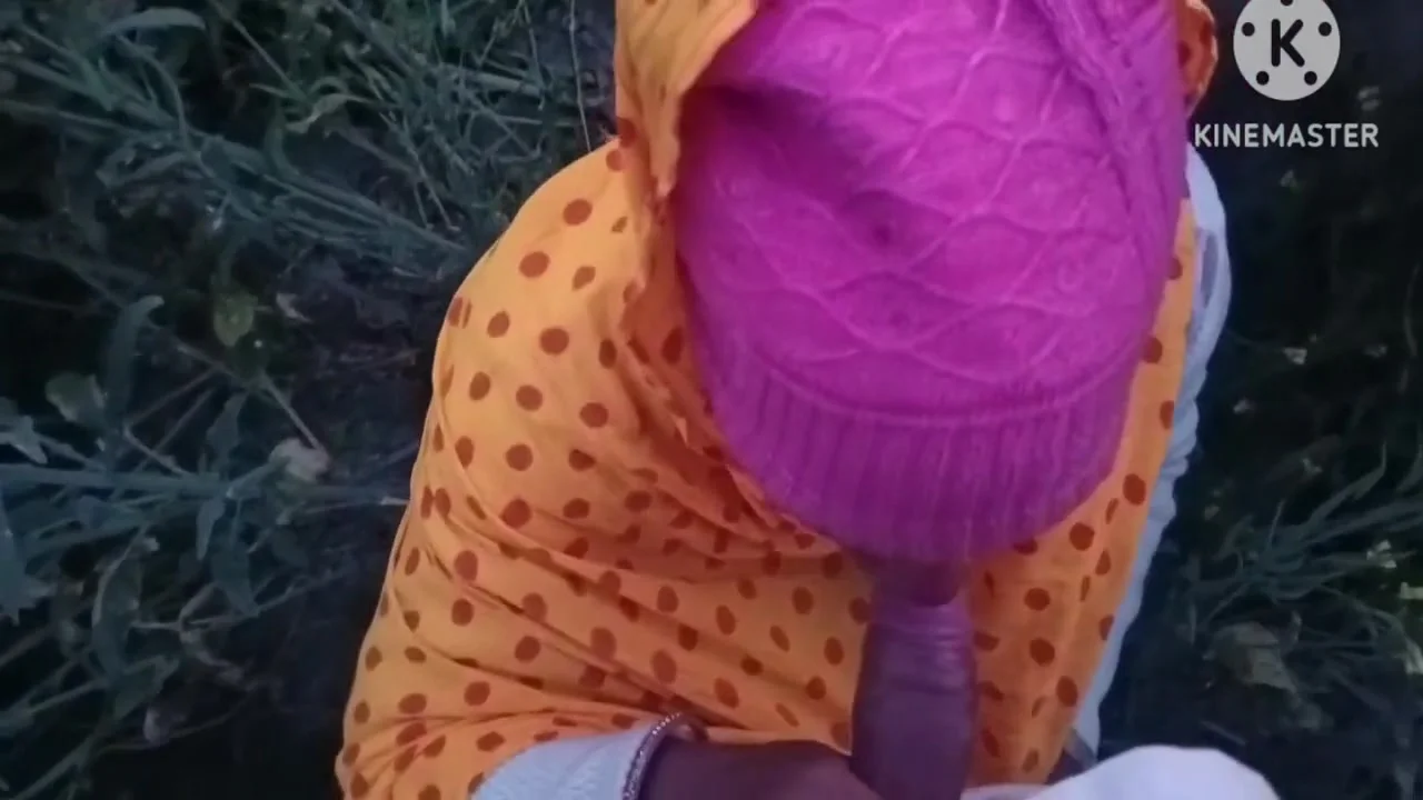 Hindi Sex - Outdoor Sex. Stepsister-in-law Left In The Mustard Field