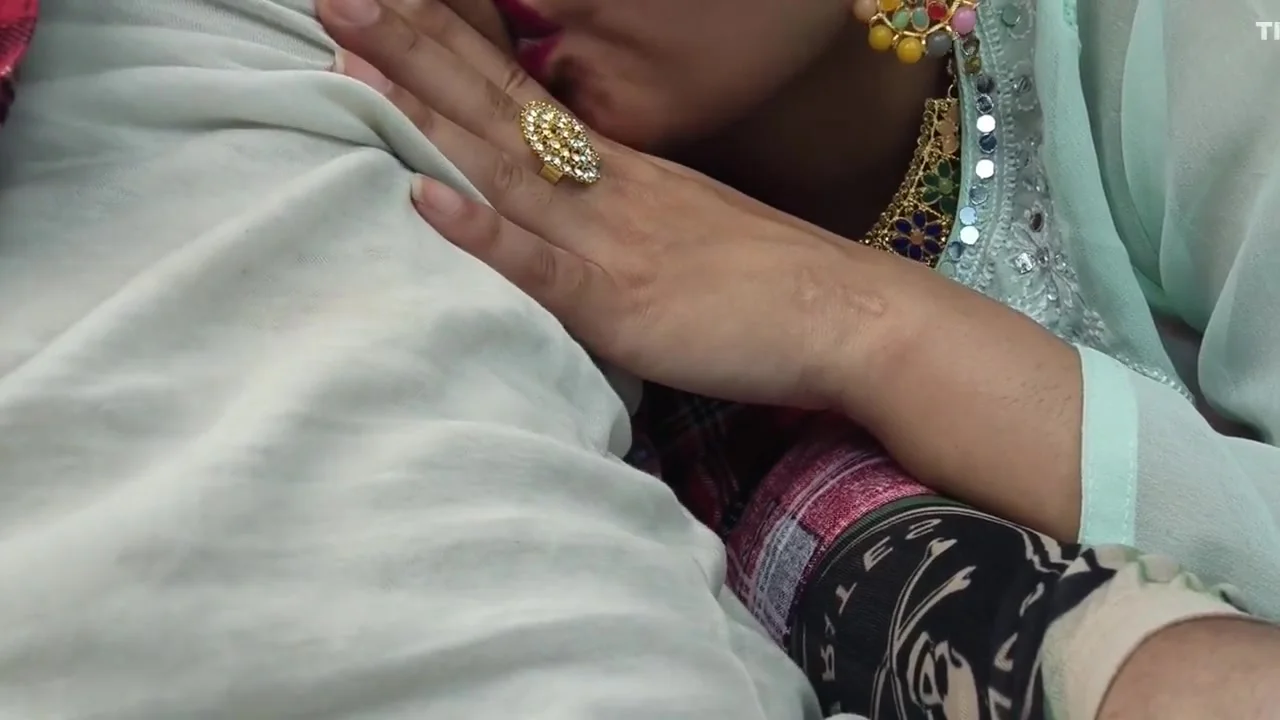 First Time Jija Sali Ki Romantic Sex Video Mera Wife Ka Bahan Ke Sath First Time In Car Fucked In Indian Beautiful Woman