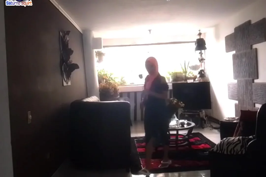 Saturno Squirt The Sexiest Latin Babe, She Is Muslim Reveals Herself And Becomes A Stripper Baladghaya