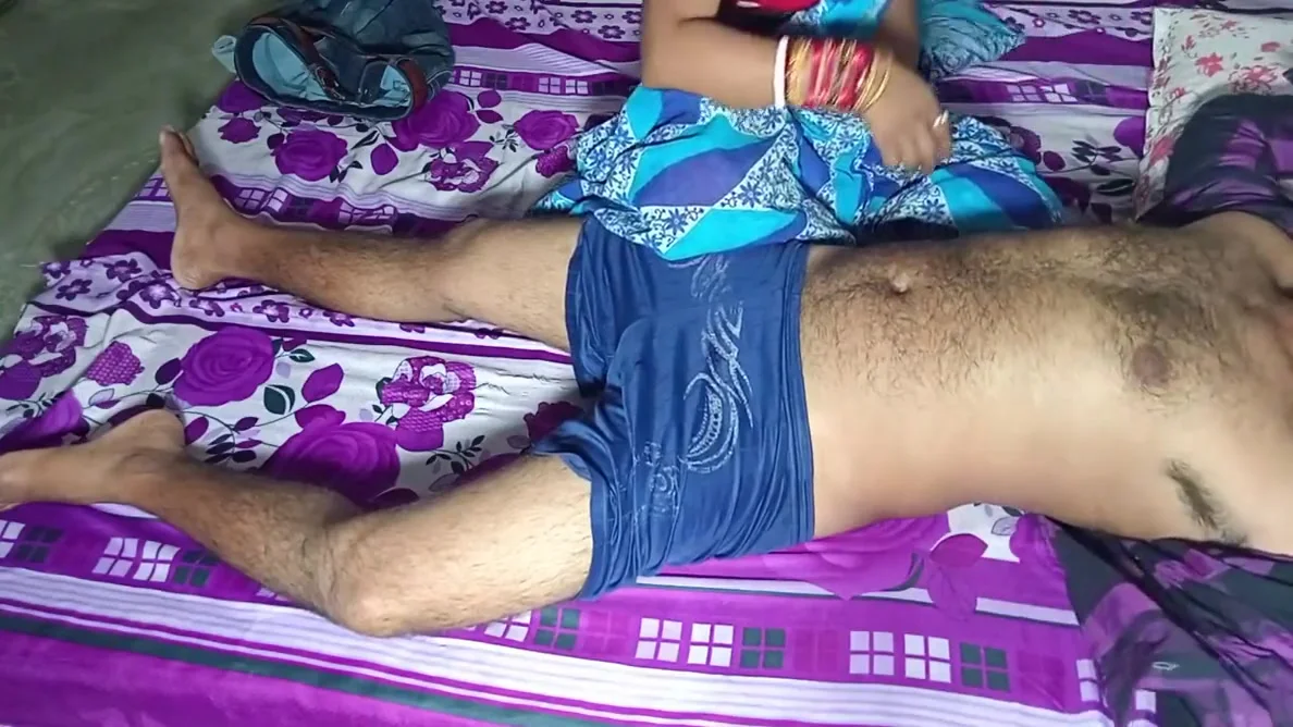 Daru Peekar Aya Dever Se Bhabhi Ne Chudaya - Sex With Dever